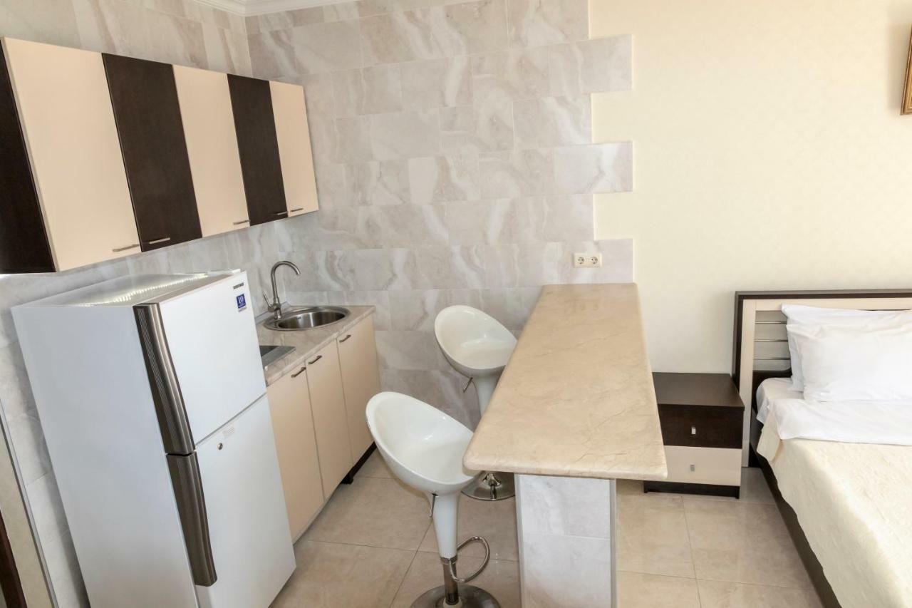 Orbi Apartment Ruslan Batumi Esterno foto