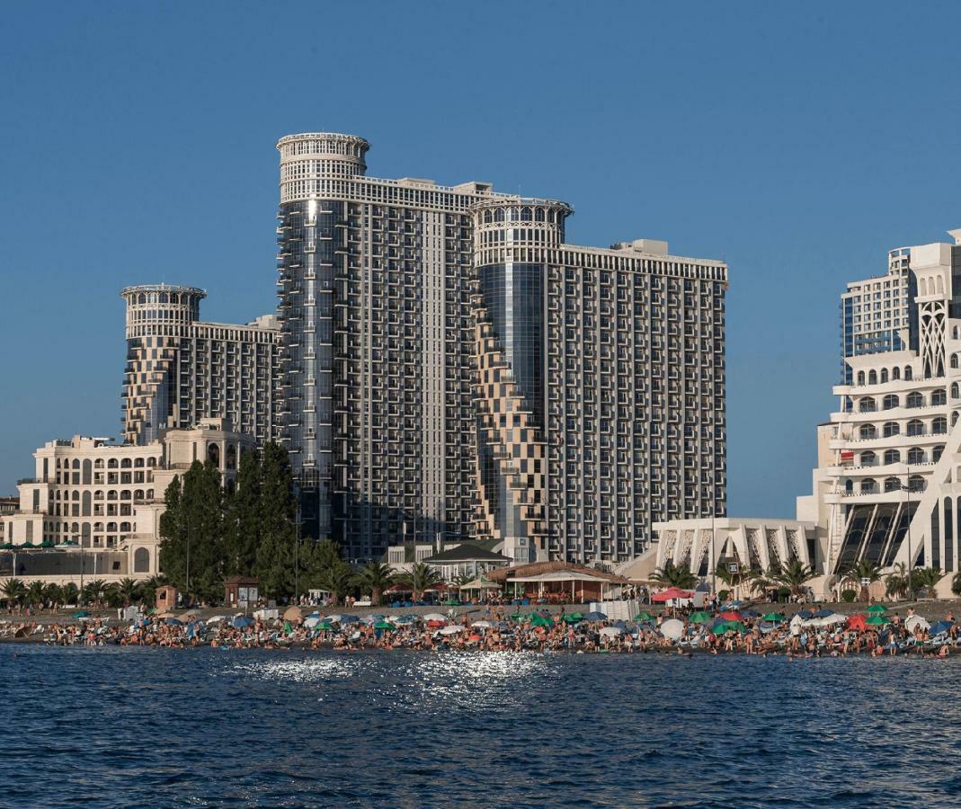 Orbi Apartment Ruslan Batumi Esterno foto